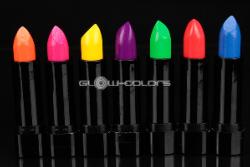 Rouge à lèvres fluorescent UV